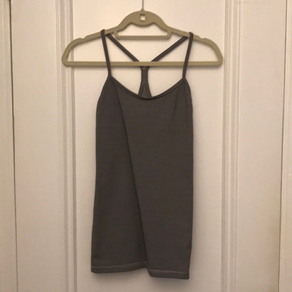 lululemon athletica Power Y Tank Size 8